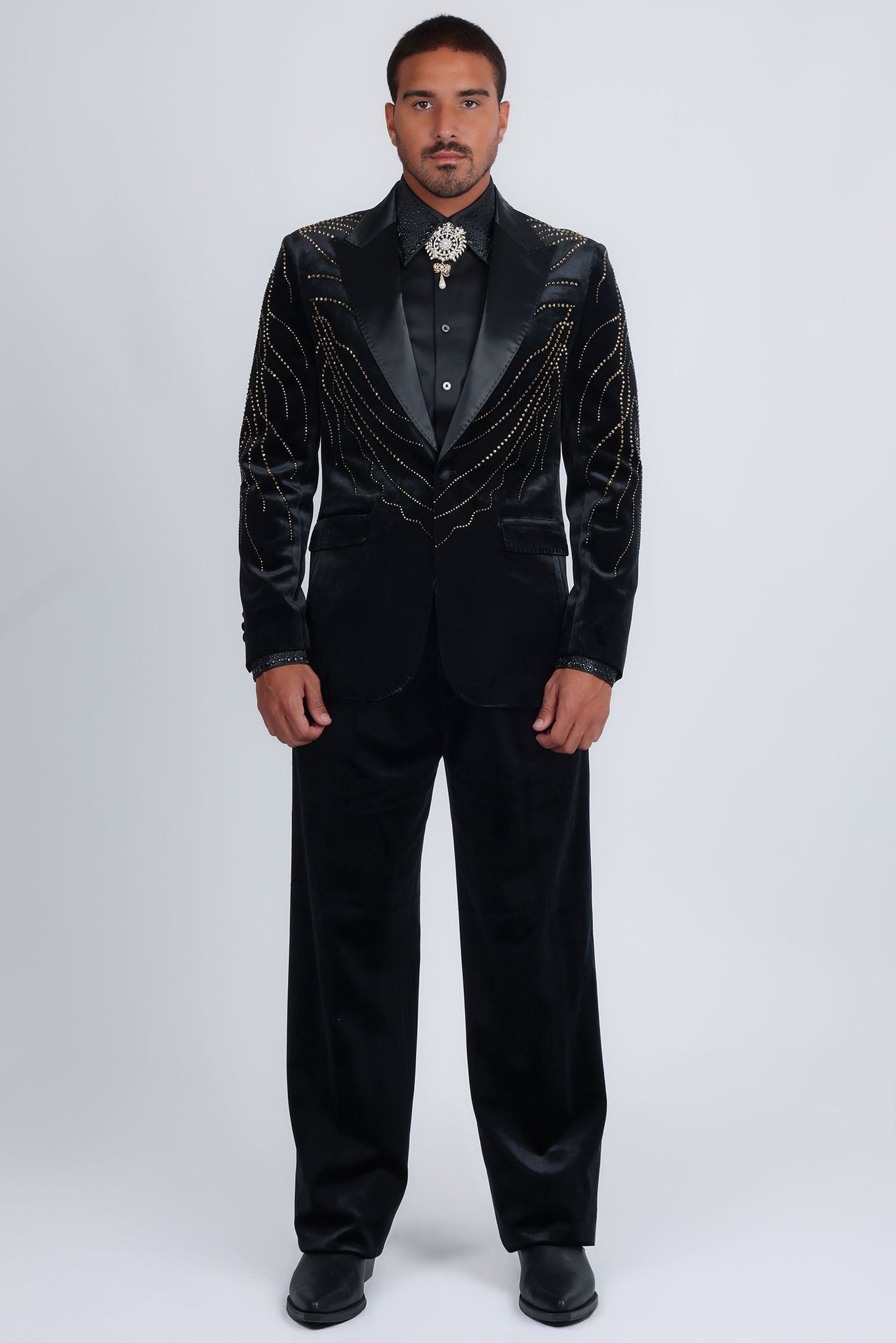 Barabas Wholesale Men's Velvet Rhinestones Design Peak Lapel Blazer ...