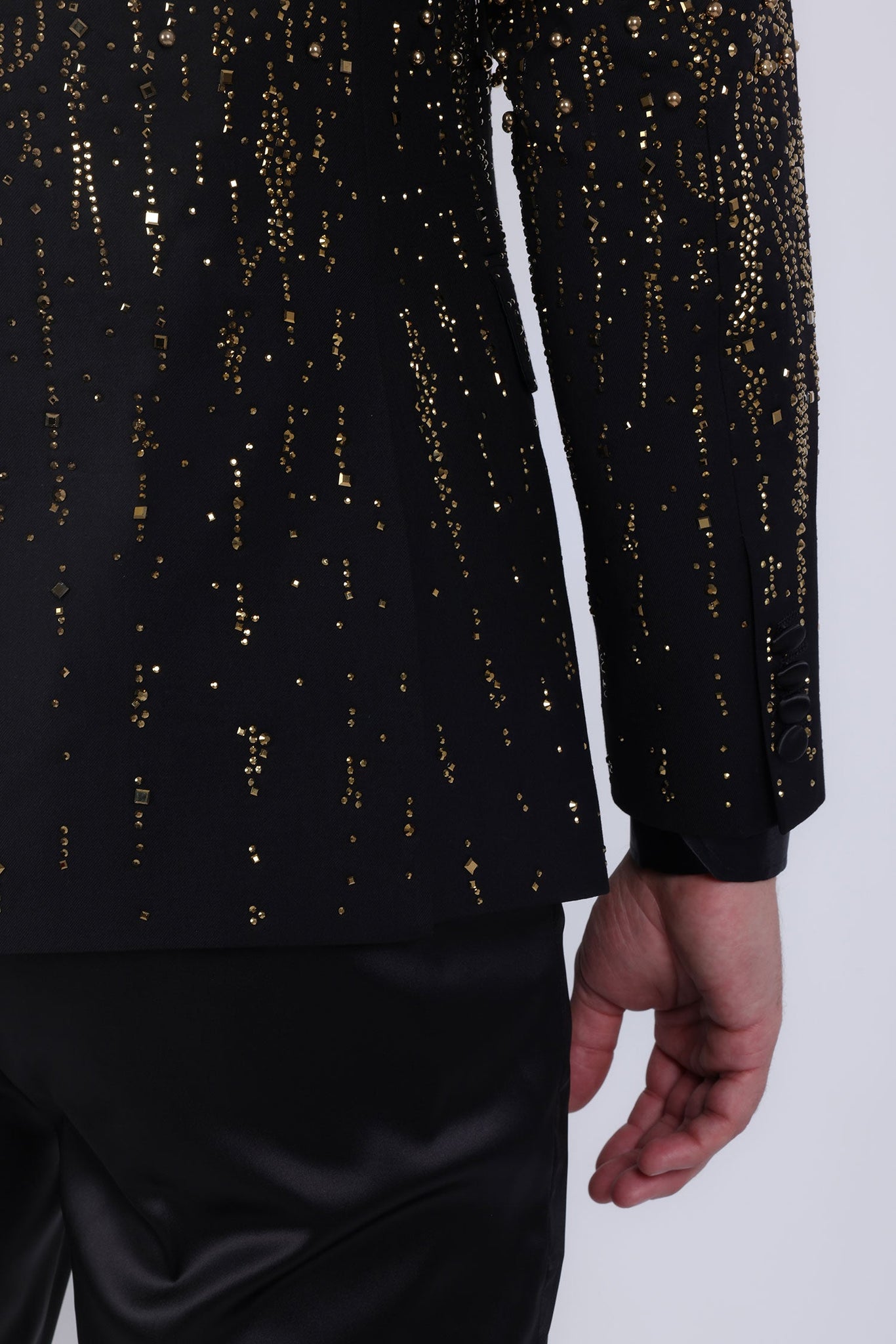 Barabas Wholesale Men's Rhinestones Beaded Design Peak Lapel Blazer 5EBL01 Black Gold