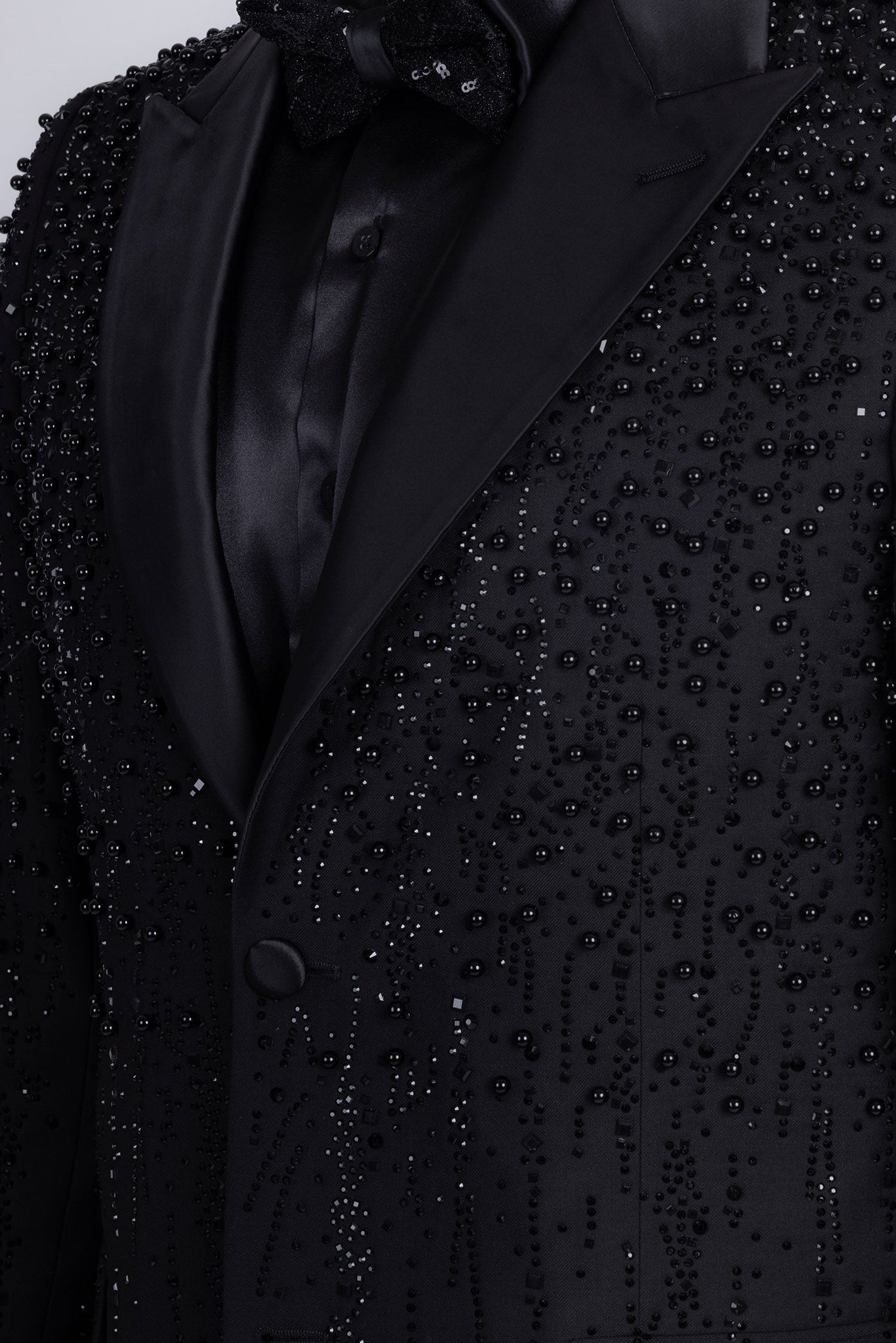Barabas Wholesale Men's Rhinestones Beaded Design Peak Lapel Blazer 5EBL01 Black