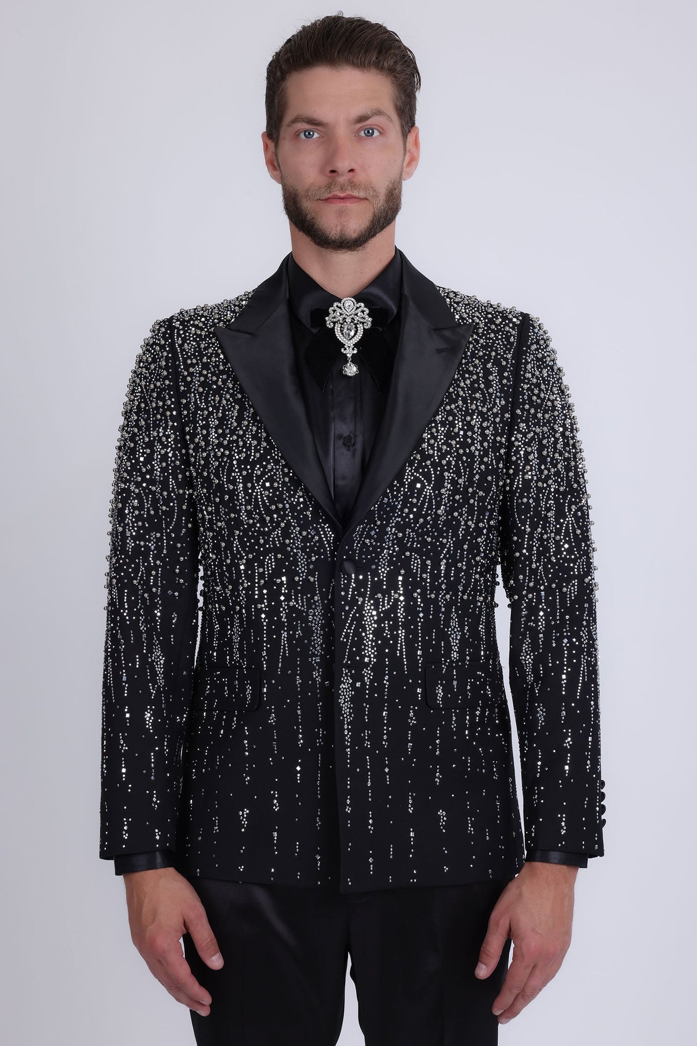Barabas Wholesale Men's Rhinestones Beaded Design Peak Lapel Blazer 5EBL01 Black Silver