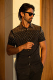 Barabas Wholesale Men's Rhinestone Geometric Stretch Short Sleeve Shirt 5SST20 Black Gold
