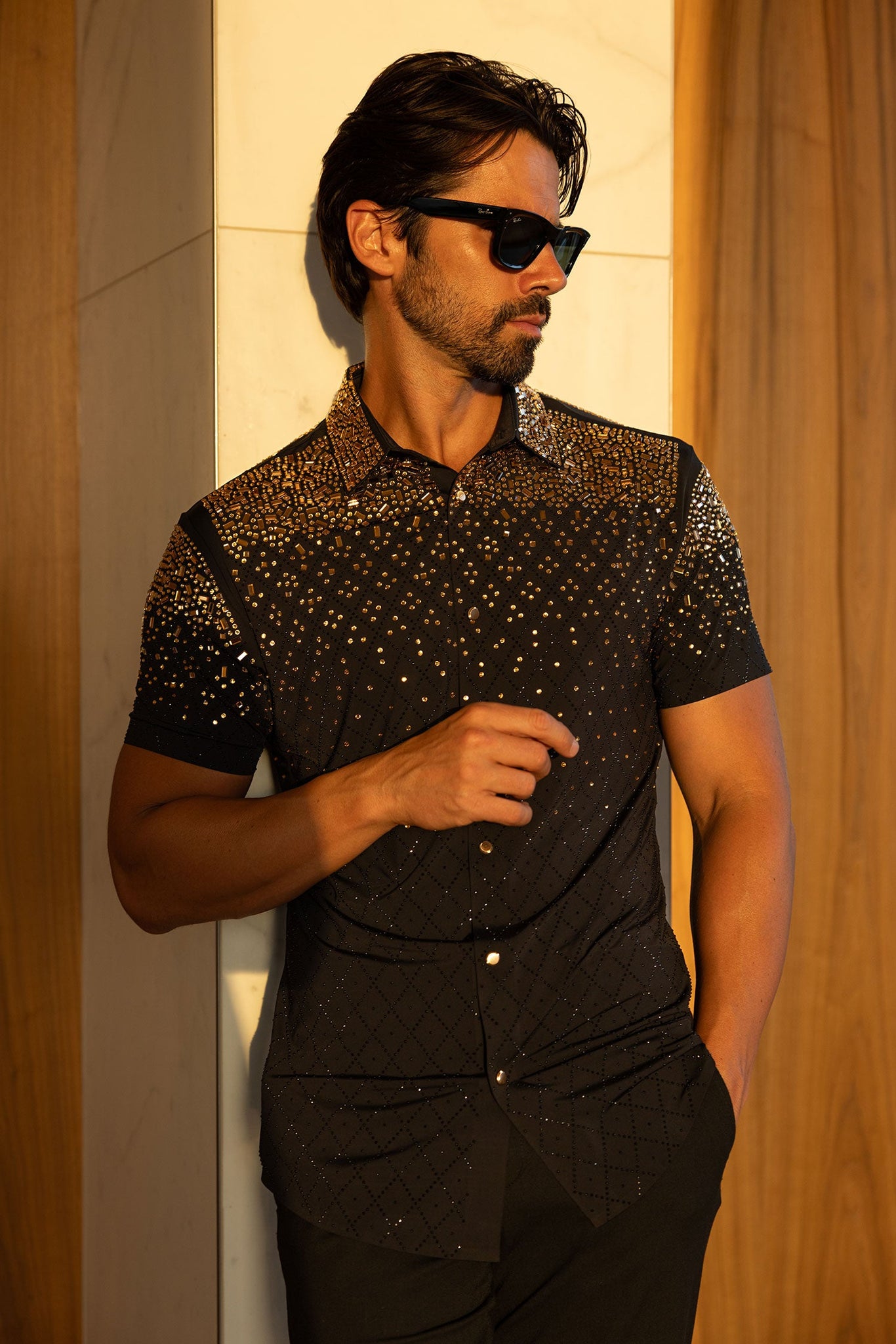 Barabas Wholesale Men's Rhinestone Geometric Stretch Short Sleeve Shirt 5SST20 Black Gold