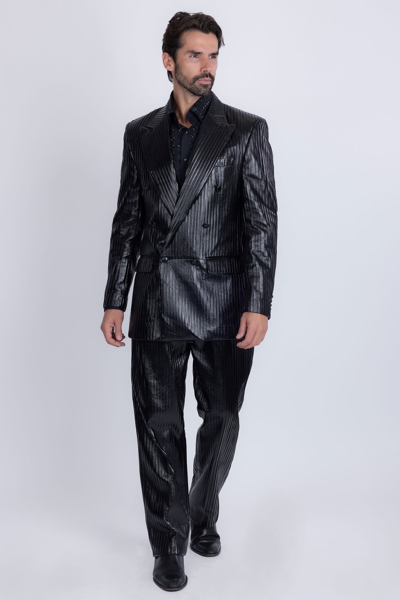 Barabas Wholesale Men's Faux Leather Striped Pattern Peak Lapel Suit 5SU55 Black